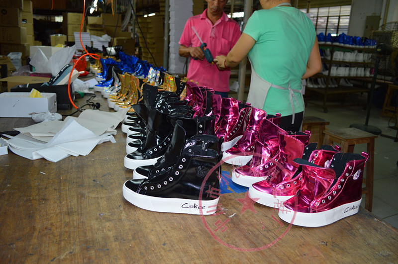 習水鞋業車間 穩就業促發展，打造產業發展新引擎